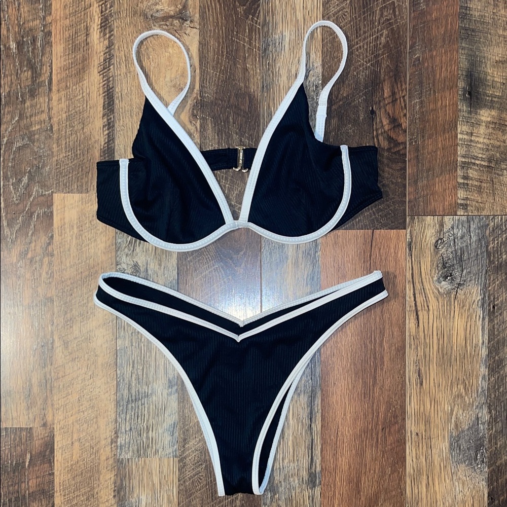 Hollister Black and White Bikini Set